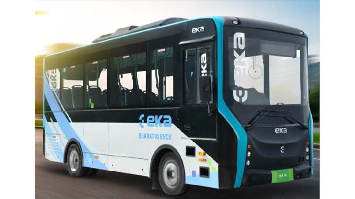Eka 7M Buses